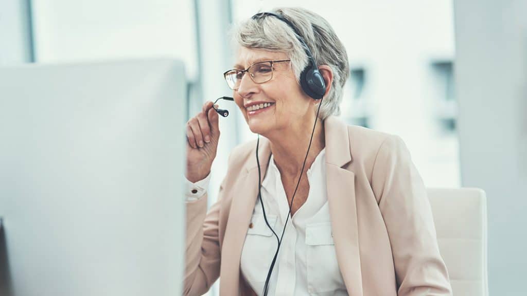  Warum viele Senioren ins Arbeitsleben zurückkehren Illustration 